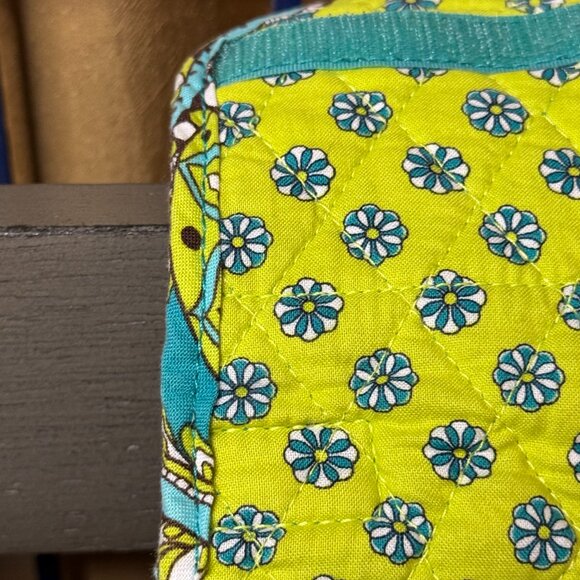 Vera Bradley Peacock Teal Lunchbox Retired Pattern Like NEW - Picture 6 of 7